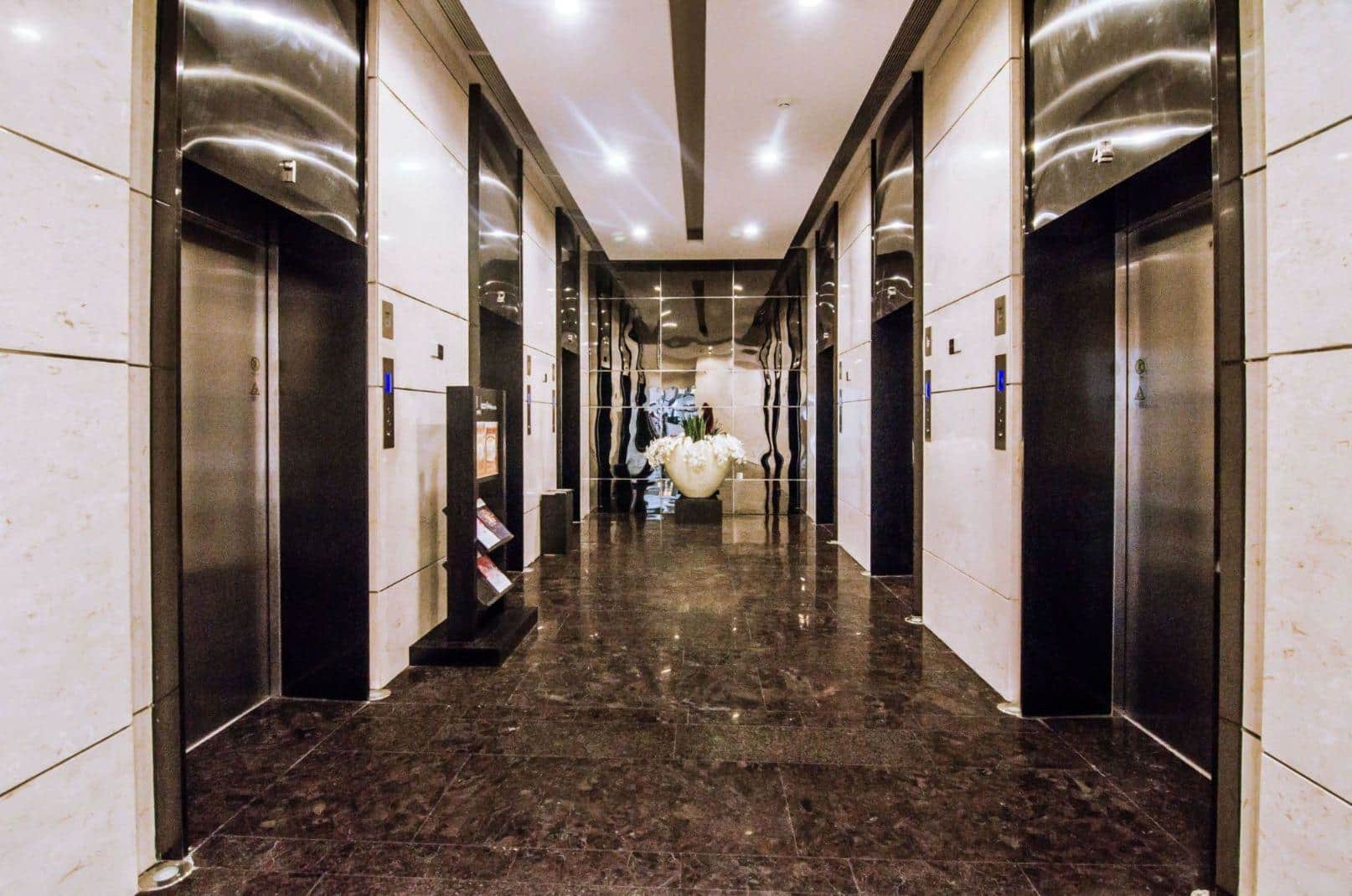 电梯厅